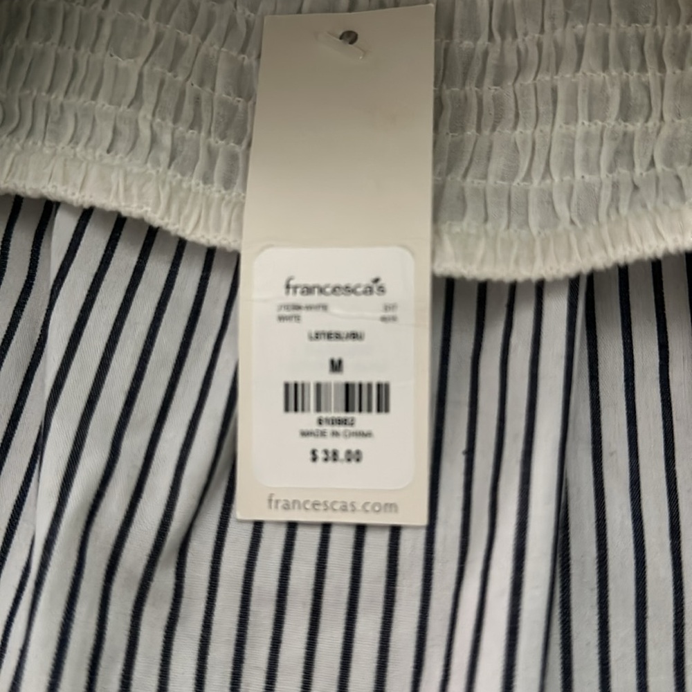 Francesca’s Top - Picture 7 of 7